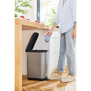 Rotho ribo pedaalemmer 35l zilver metallic antraciet