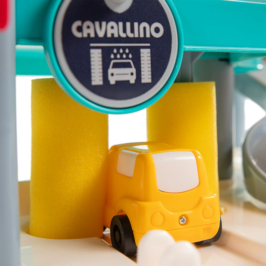 Cavallino luxe garage met auto's