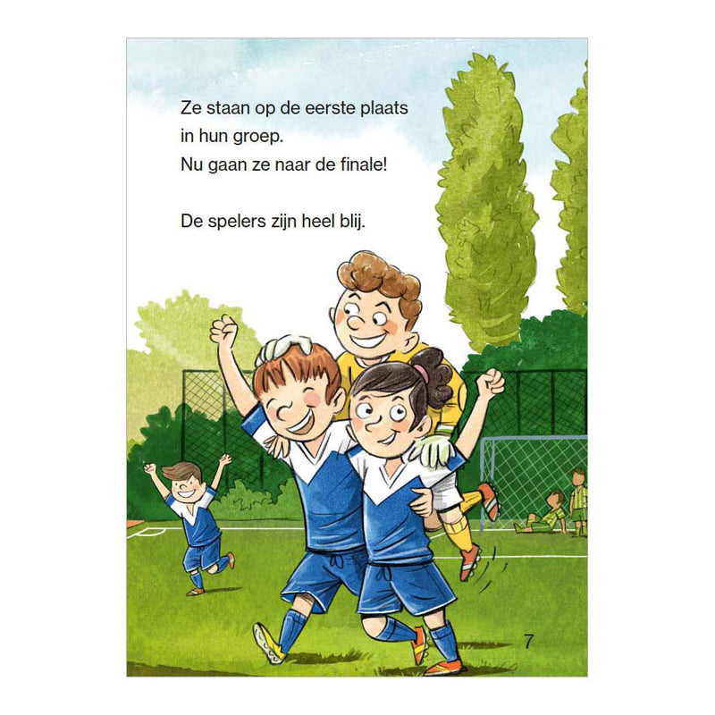 Load image into Gallery viewer, Deltas mijn eerste voetbal leesboek
