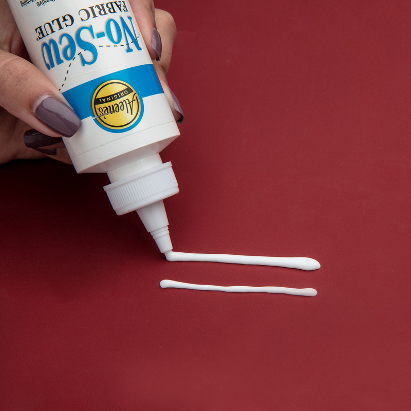 Load image into Gallery viewer, Aleene's • no-sew temporary fabric glue 118ml
