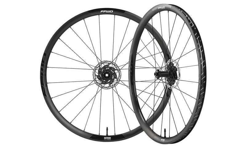 Load image into Gallery viewer, Shimano ffwd wielset outlaw carbon 29 dt240 exp boost microspline
