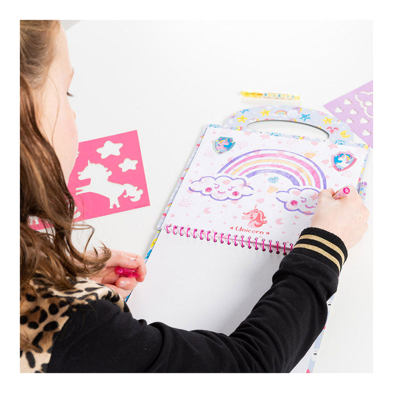 Load image into Gallery viewer, Totum unicorn designer vakantie doeboek stickeren, tekenen en schrijven - creatief speelgoed meisjes vanaf 3 jaar - 25 delig - incl. stickers en sjablonen knutselen
