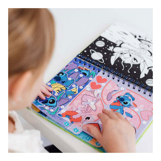 Totum stickeren op nummer boek stitch