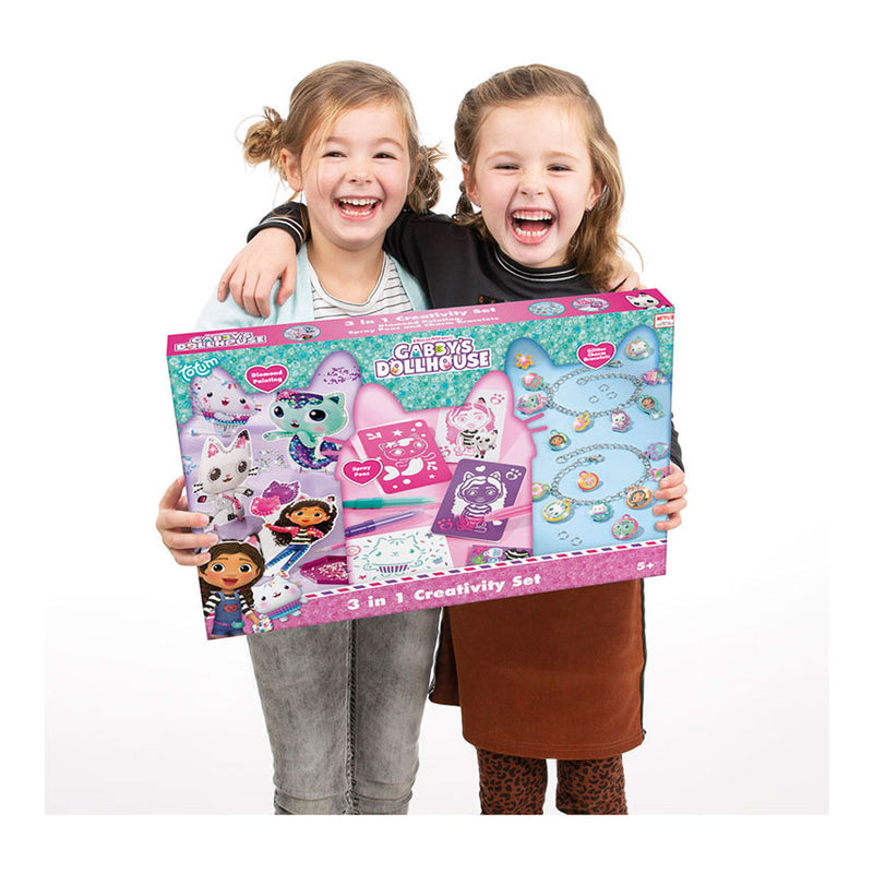 Load image into Gallery viewer, Totum gabby's poppenhuis knutselpakket xl 3 in 1 bedel armbandjes maken speelgoed meisjes, diamond paint, spraypens en sjablonen - gabby's dollhouse cadeautip knutselen creatief speelgoed
