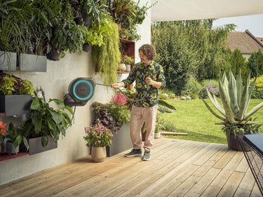 Gardena wandslangenbox 15 roll-up automatische slanghaspel s 15 meter