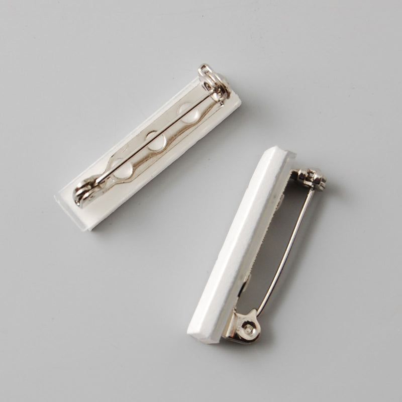 Load image into Gallery viewer, Darice • self-adhesive brooch 25mm
