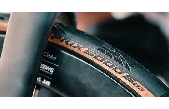 Afbeelding laden in galerijviewer, Continental Grand Prix raceband 700x25C, zwart bruin, tubeless, 25-622 ETRTO
