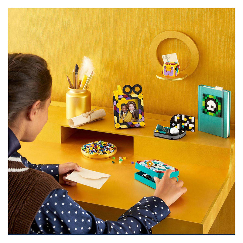 Load image into Gallery viewer, Lego LEGO DOTS 41811 Harry Potter Zweinstein Bureaukit
