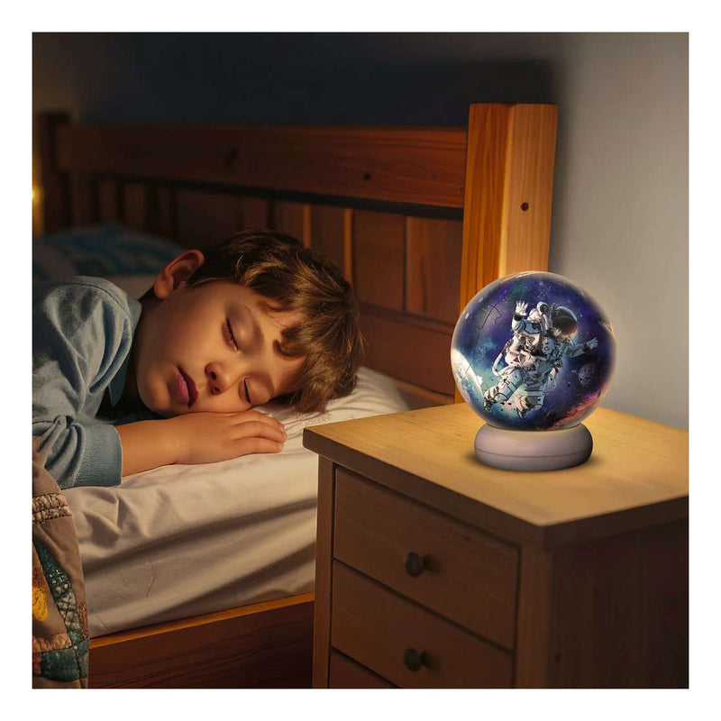 Load image into Gallery viewer, Ravensburger – astronauten – 3d puzzle-ball nachtlicht – 73 stukjes
