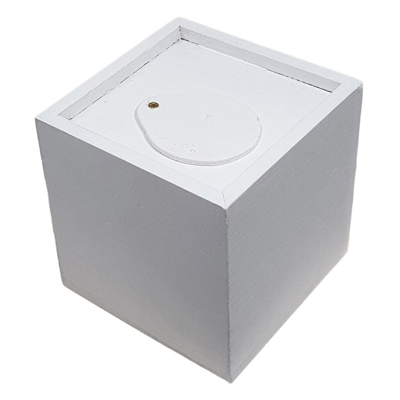 Load image into Gallery viewer, Creativ company houten spaarpot vierkant - wit - l 8,7 cm x b 8,5 cm x h 8,6 cm
