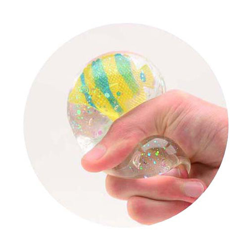Load image into Gallery viewer, Johntoy slow rise glitter kubus met vis

