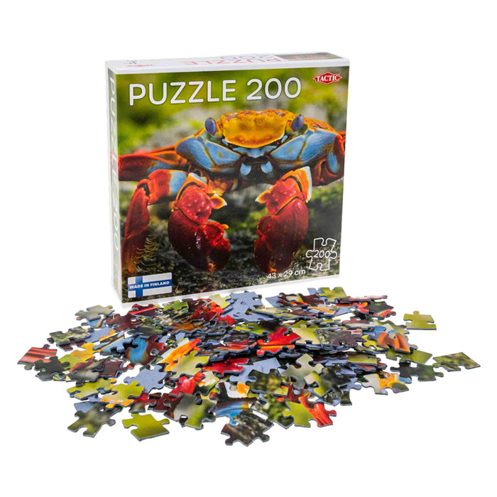 Load image into Gallery viewer, Tactic colourful crab – puzzel – 200 stukjes – kleurrijk zeeleven – strak en rustgevend ontwerp – hoogwaardige scandinavische kwaliteit
