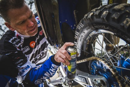 Load image into Gallery viewer, Eurol Kettingspray Cross Off-Road 400ml
