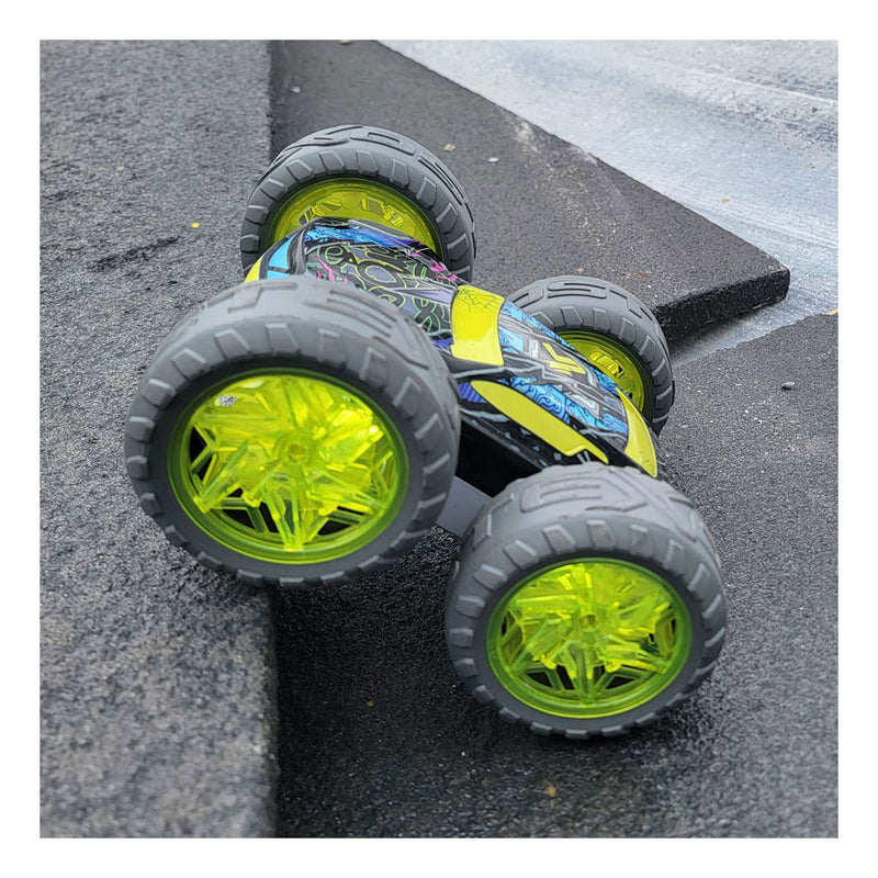 Load image into Gallery viewer, Exost rc 360 cross flash stuntauto groen 1:18 - flashing wheels - incl. oplaadbare batterij - rc auto
