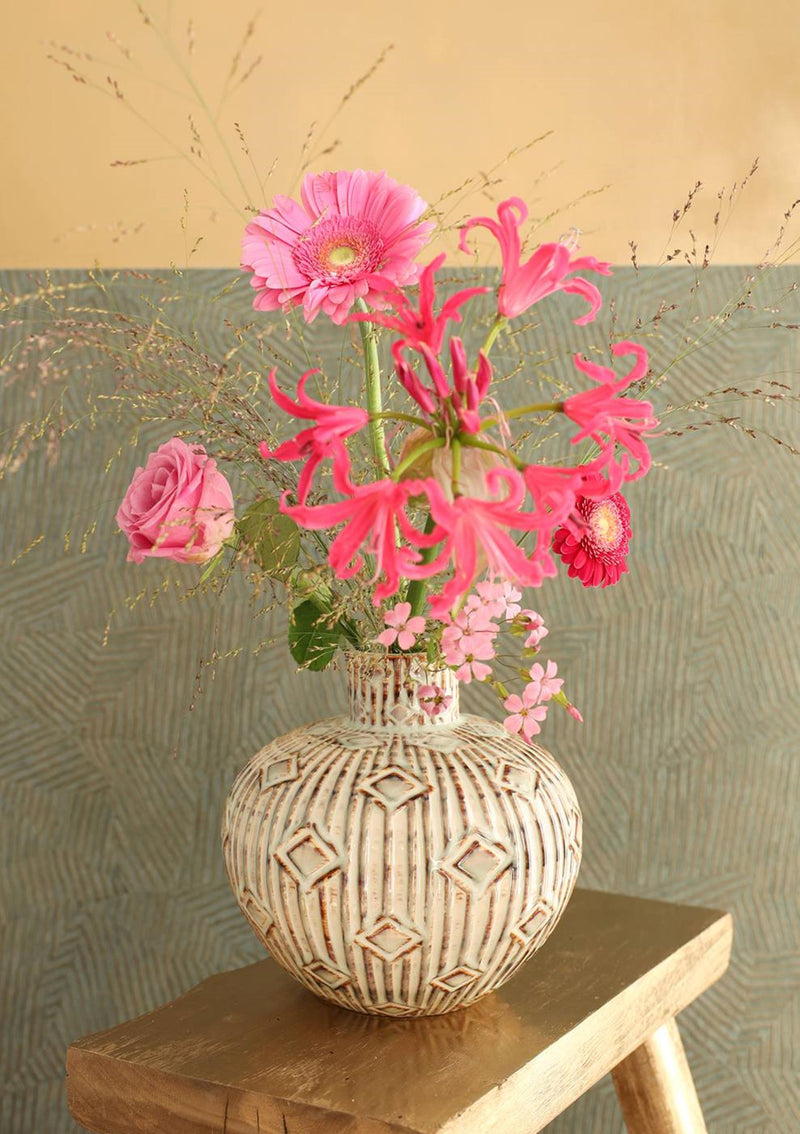 Load image into Gallery viewer, Ideas 4 seasons vaas bali dia.19x20 cm creme
