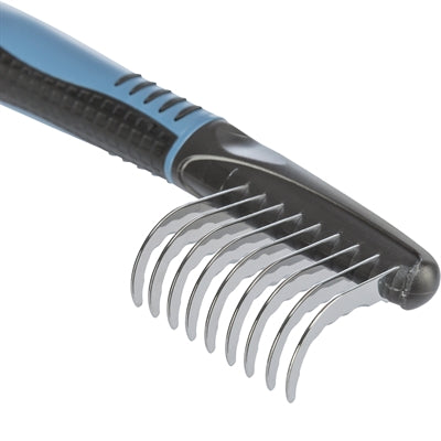 Trixie vacht ontvilter gebogen tanden