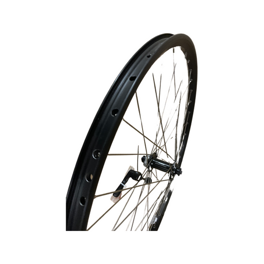 Voorwiel 26 (559) taurus21 deore naaf centerlock zwart