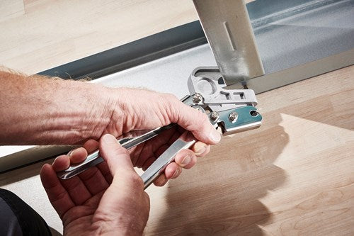 Load image into Gallery viewer, Wolfcraft profiel-verbindingstang | eén-hand | 1 stuk - 4029000
