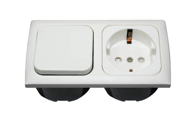 C-line combinatie schakelaar en wandcontactdoos met opal afdekraam 2 voudig wit