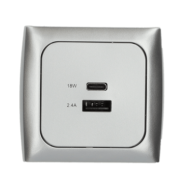 C-line usb laadcontactdoos met usb-a en usb-c met opal afdekraam zilver