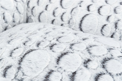 Load image into Gallery viewer, Trixie Hondenmand mila hoekig pluche wit grijs
