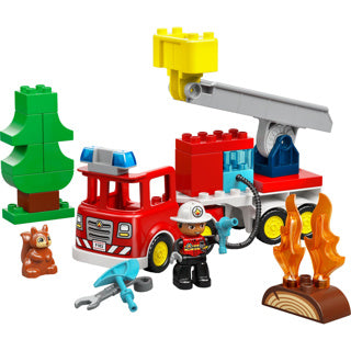 Afbeelding laden in galerijviewer, Lego duplo - brandweertruck - inclusief slang en brandweerman
