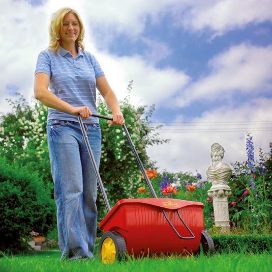 Wolf-garten universele strooiwagen we 330 - strooibreedte 41 cm - inhoud 15 liter