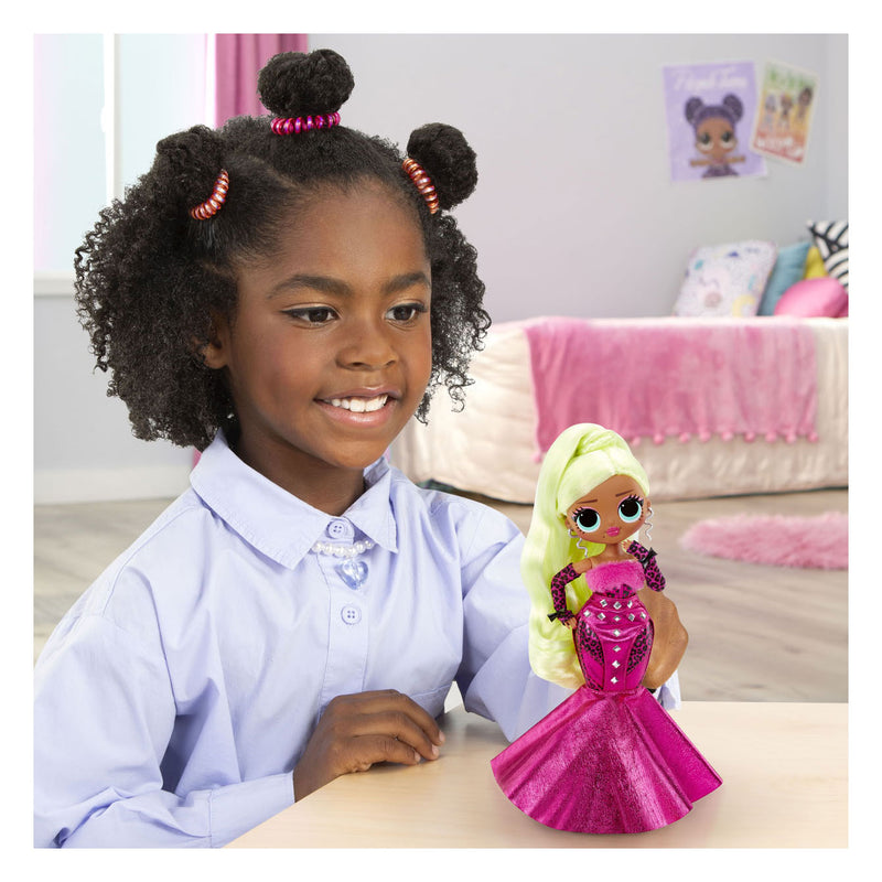 Load image into Gallery viewer, MGA Entertainment Surprise! O.M.G. HoS Lady Diva
