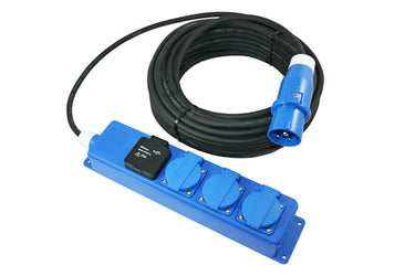 Quatro unit cee 3 weg schuko stekkerdoos en usb met 20 meter kabel en cee stekker