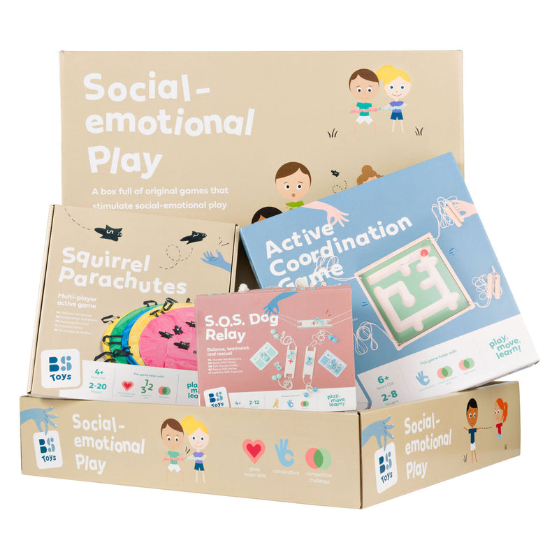 Load image into Gallery viewer, Bs toys denk doe bundel – 3‑vormen memo + moves houten actief kaartspel – kinderspeelgoed 6+ – spelletjes voor binnen buiten (ga497 ga264)
