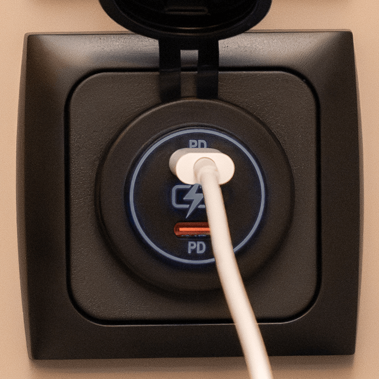 Afbeelding laden in galerijviewer, Power line 2x usb-c pd lader - verpakt
