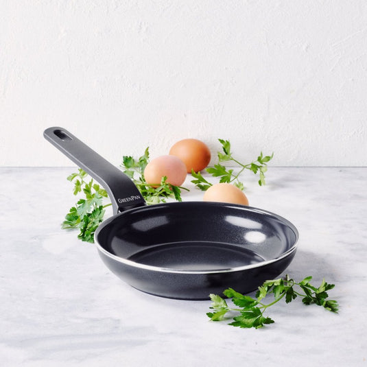 Greenpan essence koekenpan 26 cm zwart