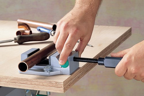 Load image into Gallery viewer, Wolfcraft universele bankschroef | breedte 70mm | 1 stuk - 4920000
