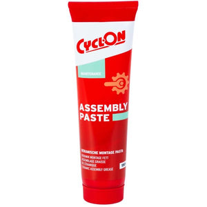 Montagepasta Tube Cyclon 150Ml