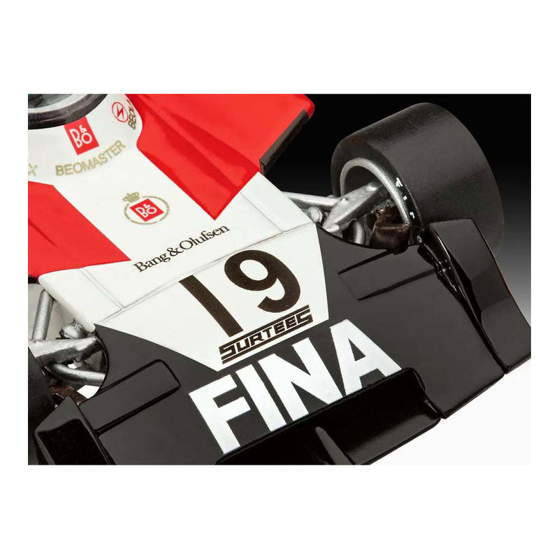 Load image into Gallery viewer, Revell modelbouwpakket - surtees ts16 03 1:32 - 79dlg.
