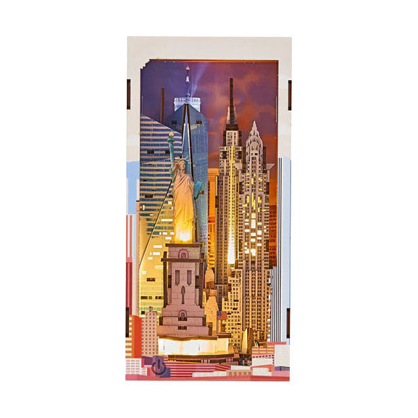 Load image into Gallery viewer, Revell tiny adventures book nook new york - 221dlg.
