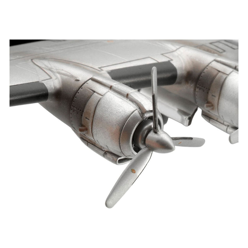 Load image into Gallery viewer, Revell modelbouwpakket vliegtuigen - 03745 lockheed l.1049g super constellation - lufthansa 100 - duits passagiersvliegtuig plastic - 1:144 - modelbouw

