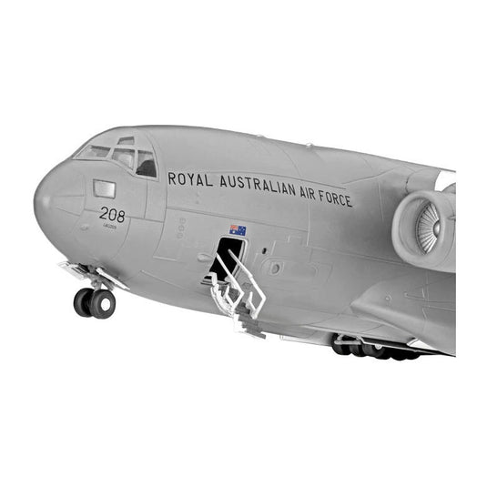 Revell modelbouwpakket boeing c-17a globemaster iii 1:144 - 137dlg.