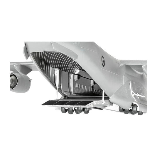 Revell modelbouwpakket boeing c-17a globemaster iii 1:144 - 137dlg.