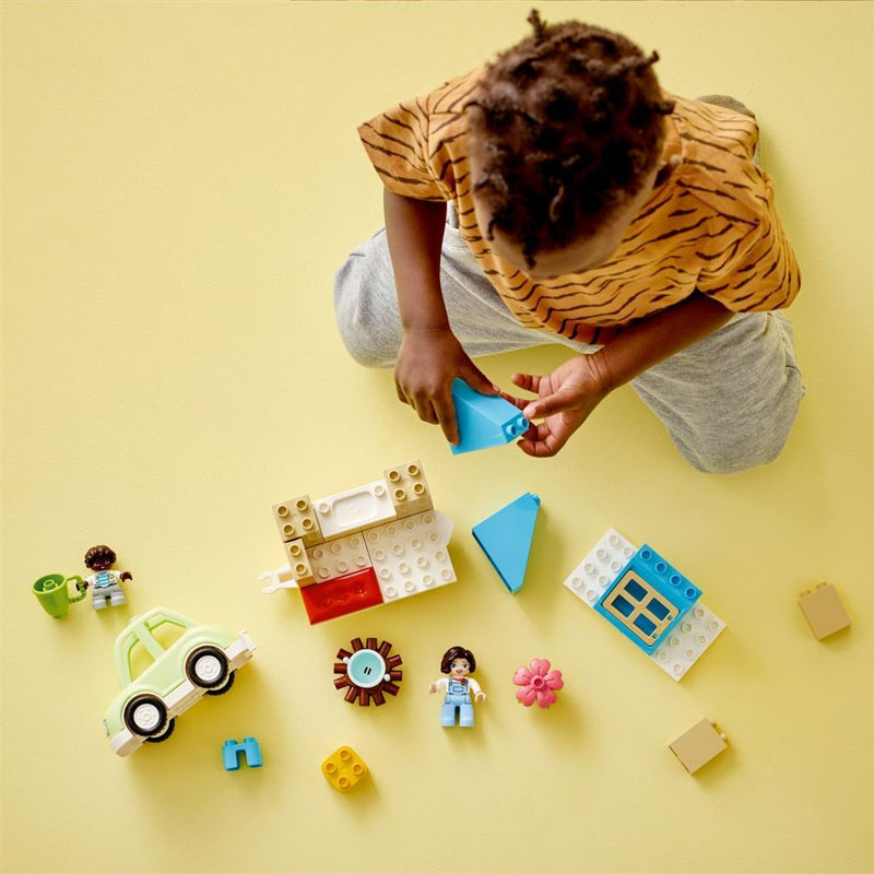 Load image into Gallery viewer, Lego duplo 10986 familiehuis op wielen
