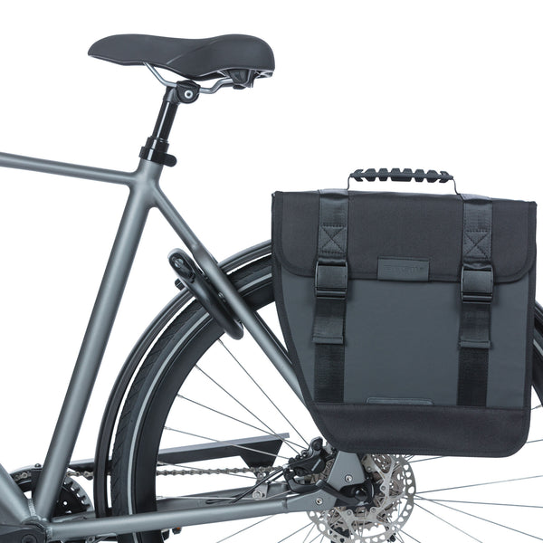 Basil Tour Waterproof Left - single pannier - 14 liters - black