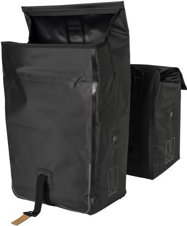 Basil dubbele tas Urban Dry 50-liter solid black 17659