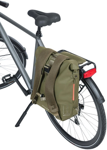 Basil SoHo - bicycle backpack Nordlicht - 17 liters - moss green