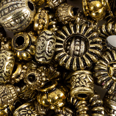 Https: www.cchobby.nl kralen-mix-d-3-20-mm-gatgrootte-1-5-3-mm-verschillende-ontwerpen-metallic-kleuren-50-gr-1-doos