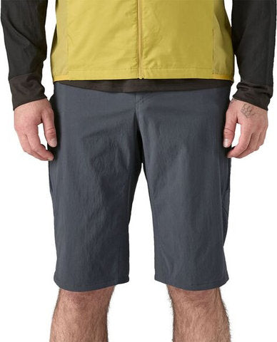 Load image into Gallery viewer, Patagonia landfarer bike shorts model 2025

