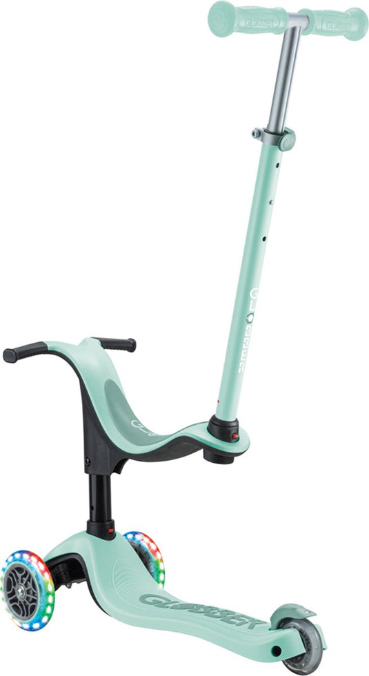 Globber meegroeistep- go up sporty lights mint - munt - lichtgevende wielen - met duwstang - in hoogte verstelbaar - vanaf 12 maanden tot 7 jaar