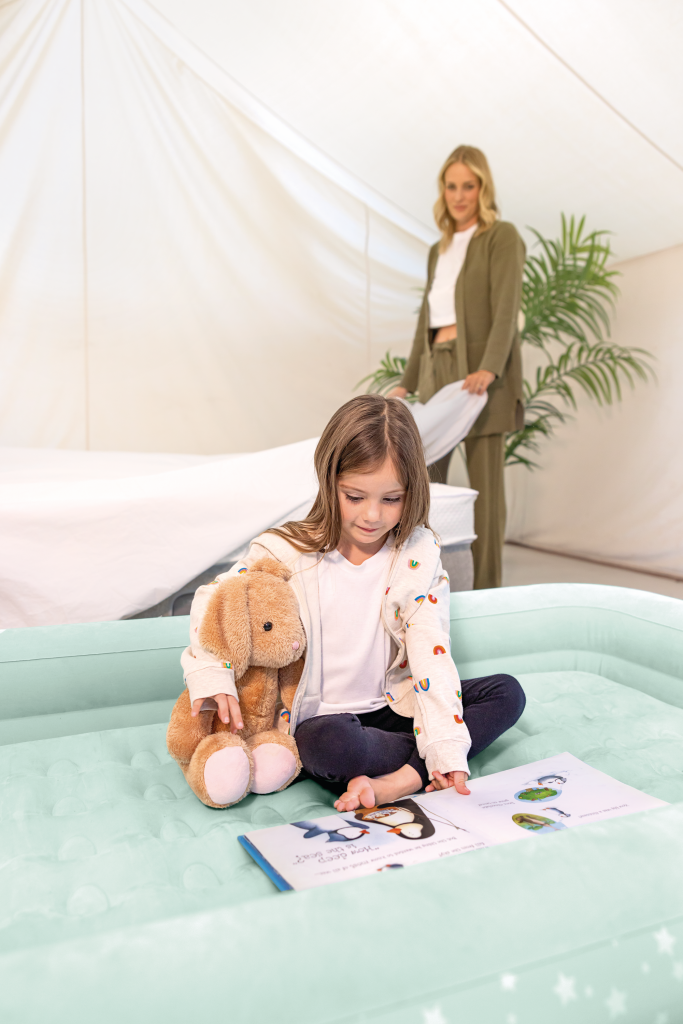 Load image into Gallery viewer, Intex Kinder kampeerluchtbed
