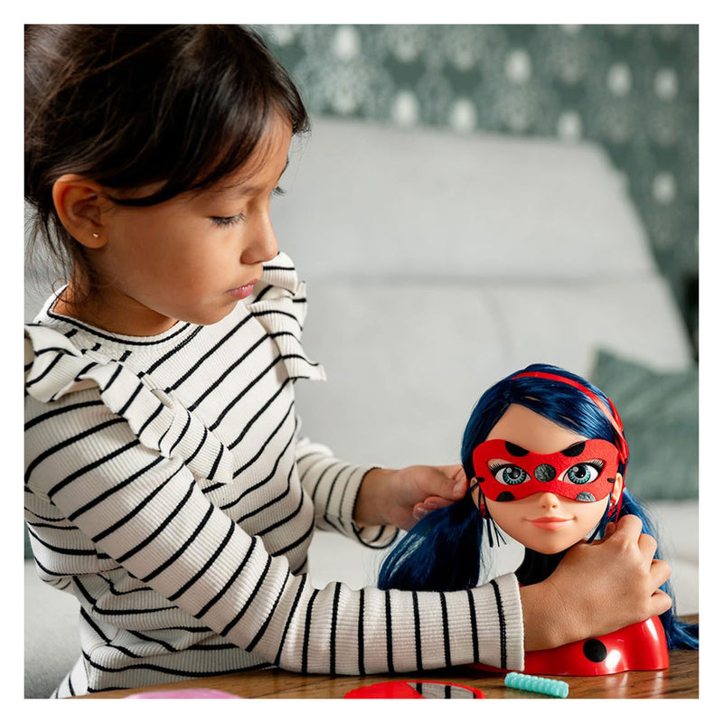 Load image into Gallery viewer, Bandai miraculous ladybug deluxe kappershoofd
