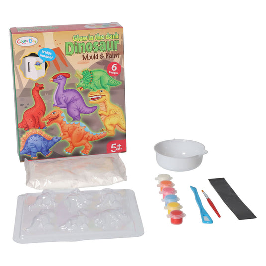 Gieten schilderen glow in the dark dino's