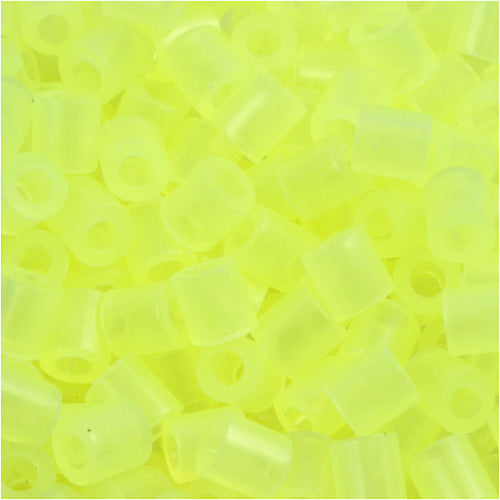 Nabbi strijkkralen, afm 5x5 mm, gatgrootte 2,5 mm, medium, neon geel (32223), 6000 stuk 1 doos